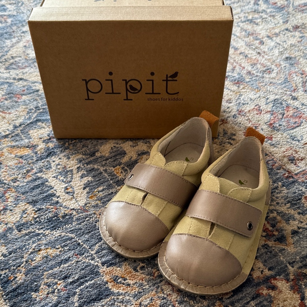 Kids Sneakers in Cream and Tan